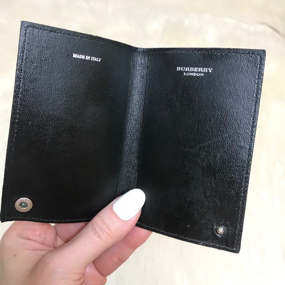 BURBERRY LUXURY CARDHOLDER - Picture 6 of 9
